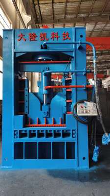 Максимальное усилие сдвига 250 тонн, длина лезвия 800 мм, гидравлические гильотинные ножницы Q15-2500